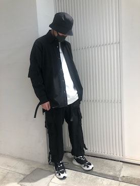 「A4A（エーフォーエー）のA4A/エーフォーエー/BUTTERFLY LST/ロンT（Tシャツ/カットソー）」を使った、アライトモヤさん（メンズ・170cm）の冬コーディネート