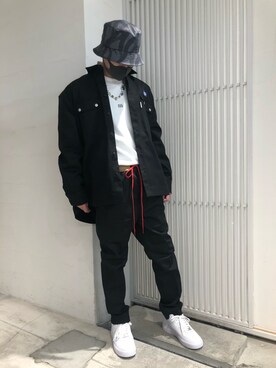 「A4A（エーフォーエー）のA4A/エーフォーエー/BUTTERFLY LST/ロンT（Tシャツ/カットソー）」を使った、アライトモヤさん（メンズ・170cm）の冬コーディネート