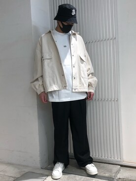 「KaneZ（ケインズ）のアイテム」を使った、アライトモヤさん（メンズ・170cm）の春コーディネート