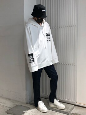 「KaneZ（ケインズ）のアイテム」を使った、アライトモヤさん（メンズ・170cm）の春コーディネート