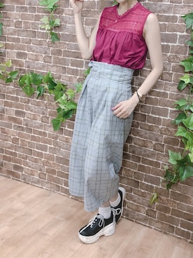 「tiptop（ティップトップ）のアイテム（シューズ）」を使った、胡桃沢まひるさん（レディース・167cm）の秋コーディネート