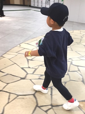 「PETIT BATEAU（プチバトー）のアイテム（キャップ）」を使った、リヒトさん（キッズ・100cm）の春コーディネート