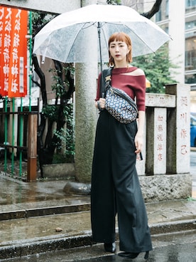 「UN3D.（アンスリード）のアイテム（サロペット/オーバーオール）」を使った、荻原桃子さん（レディース・161cm）の夏コーディネート