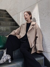 UN3D.（アンスリード）の「ショートオリガミトレンチコート（トレンチ