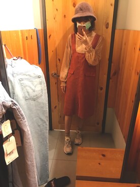 「POU DOU DOU（プードゥドゥ）のアイテム（ジャンパースカート）」を使った、K🇹🇼さん（レディース・165cm）の秋コーディネート