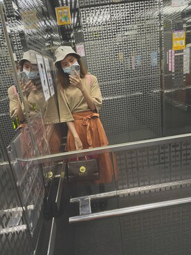 「Dr. Martens（ドクターマーチン）のDr.ﾏｰﾁﾝ　1460　8ホール（ブーツ）」を使った、K🇹🇼さん（レディース・165cm）の春コーディネート