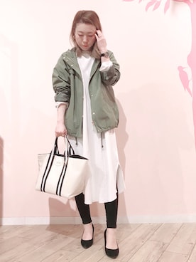 「DRESKIP（ドレスキップ）のアイテム（マウンテンパーカー）」を使った、マニョさん（レディース・153cm）の春コーディネート