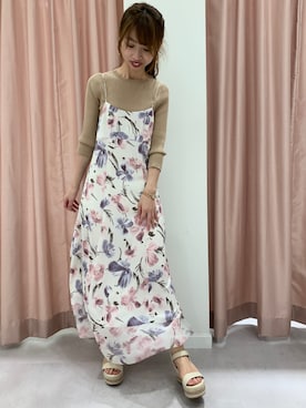 「アイテム（トップス、ベージュ系）」を使った、tomokoさん（レディース・155cm）の春コーディネート