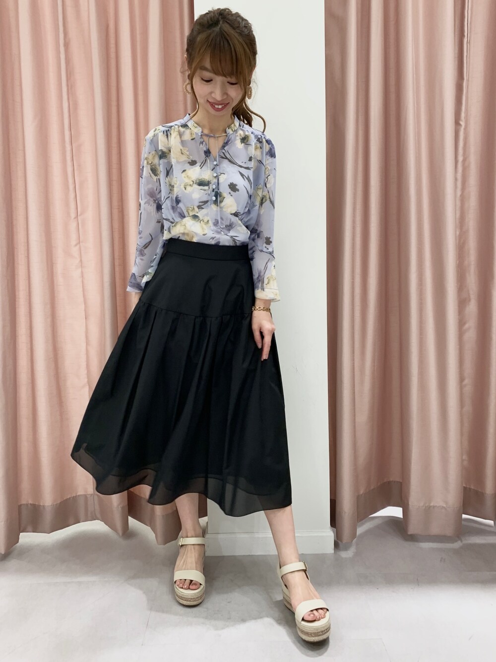 tomoko(JILLSTUART_Officialスタッフコーデ)｜JILL STUARTのスカートを  