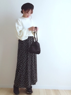 「THE EMPORIUM（ジエンポリアム）のアイテム（スニーカー）」を使った、haru さん（レディース・161cm）の秋コーディネート
