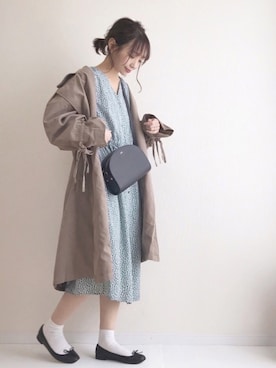 「ハーフムーンバック」｜「アイテム（トレンチコート）」を使った、haru さん（レディース・161cm）の春コーディネート