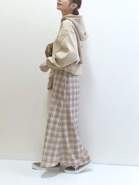 「titivate（ティティベイト）のアイテム（パーカー）」を使った、haru さん（レディース・161cm）の秋コーディネート