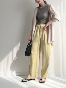 「サテンパンツ」｜「アイテム（メッセンジャーバッグ）」を使った、haru さん（レディース・161cm）の夏コーディネート