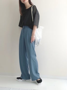 「シア―ブラウス」｜「アイテム（スラックス）」を使った、haru さん（レディース・161cm）の夏コーディネート