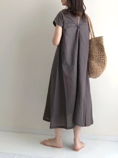 バックツイストAラインワンピース（ワンピース）｜Bonjour Sagan