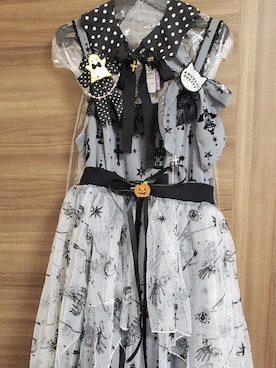 「ハロウィン」｜「アイテム（ジャンパースカート）」を使った、Matsuruさん（レディース・166cm）の秋コーディネート
