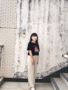 「一颗牙的鱼のアイテム（チノパンツ、ベージュ系）」を使った、SzeChin_さん（レディース・157cm）の春コーディネート