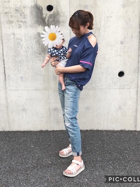 「メチャカリ」｜「アイテム（Tシャツ/カットソー）」を使った、藍さん（レディース・162cm）の夏コーディネート