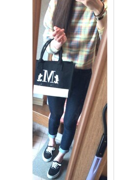 「VANS（バンズ）のVANS AUTHENTIC。（スニーカー、ブラック系）」を使った、mi29.さん（レディース）の春コーディネート