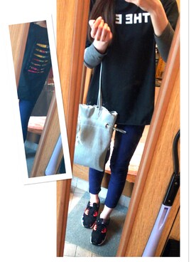 「韓国のアイテム（Tシャツ/カットソー、ブラック系）」を使った、mi29.さん（レディース）の夏コーディネート