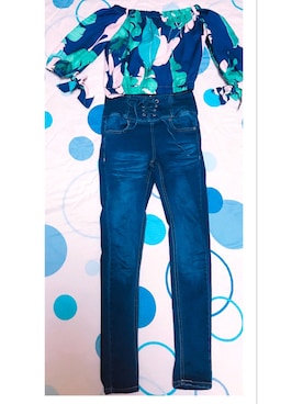 「ANAP（アナップ）のリーフ柄オフショルトップス （Tシャツ/カットソー、ブルー系）」を使った、mi29.さん（レディース）の夏コーディネート