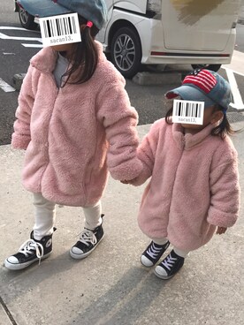 「UNIQLO（ユニクロ）のアイテム（ジャケット/アウター、ピンク系）」を使った、sacan.さん（レディース）の冬コーディネート