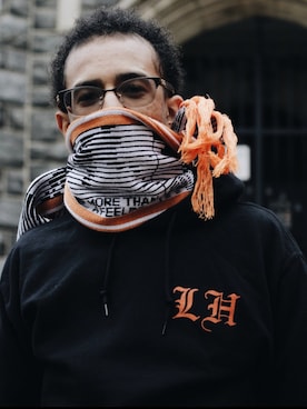 「palace」｜「アイテム（ダウンジャケット/コート）」を使った、Lorenzo Hattoriさん（メンズ・170cm）の冬コーディネート
