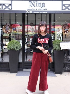 「NAVY（ネイビー）のアイテム（ニット/セーター、ブラック系）」を使った、fangさん（レディース・160cm）の冬コーディネート