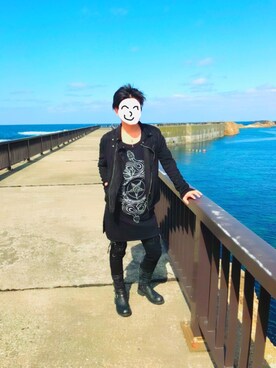「KMRii（ケムリ）のアイテム（スラックス）」を使った、かいとさん（メンズ・178cm）の春コーディネート