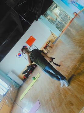 「MADNESSのアイテム（帽子）」を使った、我是郑大臧天朔さん（レディース・165cm）の冬コーディネート