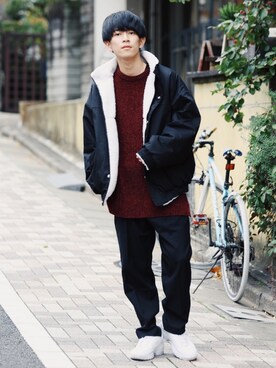 「kutir（クティール）のリバーシブルボアブルゾン（ブルゾン）」を使った、斉藤慎也さん（メンズ・170cm）の冬コーディネート