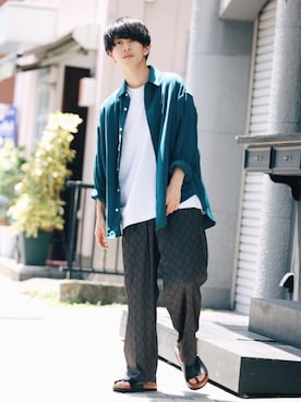 「アイテム（サンダル）」を使った、斉藤慎也さん（メンズ・170cm）の春コーディネート