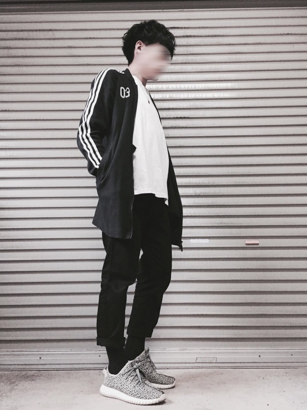 adidas（アディダス）の「オリジナルス ロング丈トラックトップ