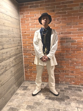 「Wrangler」｜「アイテム（オールインワン・サロペット）」を使った、金子ユウスケさん（メンズ・173cm）の冬コーディネート