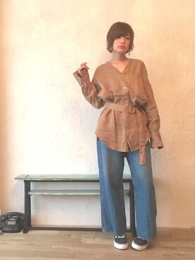 石川 瑠利子さんの「リネンスタンドカラーシャツ」を使ったコーディネート