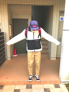 「TOMMY HILFIGER（トミーヒルフィガー）のアイテム（ブルゾン）」を使った、本城 羅壱さん（メンズ・173cm）の冬コーディネート