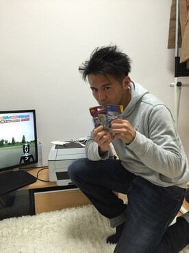「adidas（アディダス）のアイテム（財布/小物）」を使った、本田慶@本田数学専門ゼミ・阪大突破さん（メンズ・176cm）の冬コーディネート