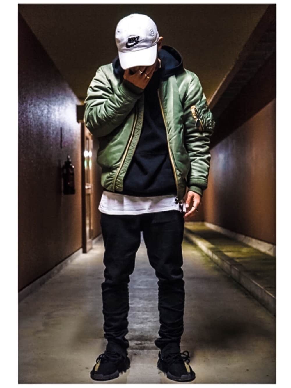 ブルゾンを使った「Ma1 カーキ」のメンズ人気ファッション