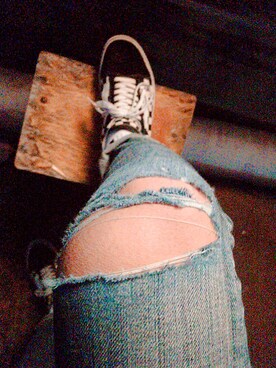 「VANS（バンズ）のアイテム（スニーカー、ブラック系）」を使った、鈴木はるさん（メンズ・165cm）の冬コーディネート