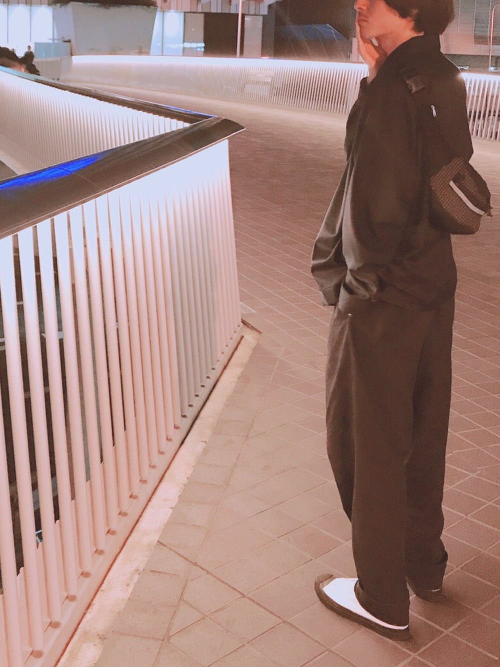 「お洒落さんとつながりたい、ZARA、COMME des GARCONS、converse、jack purcell、THE NORTH FACE」｜「ZARAのアイテム（シャツ/ブラウス、ブルー系）」を使った、Rikuoさん（メンズ・180cm）の秋コーディネートの1枚目の写真
