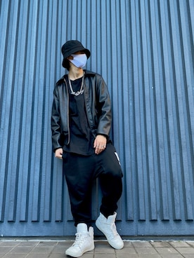 「J.S.B.（ジェーエスビー）のアイテム（ジャケット/アウター）」を使った、しょうたさん（メンズ・174cm）の秋コーディネート