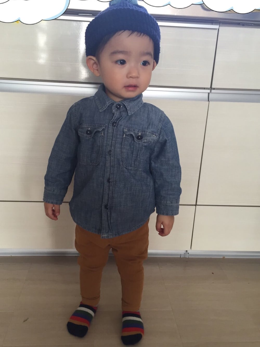 「男の子、１歳８ヶ月、music、chris brown、dance」｜「babyGAPのアイテム（シャツ/ブラウス、ブルー系）」を使った、RYOUGAさん（キッズ・80cm）の冬コーディネートの1枚目の写真