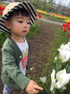 「SHIPS KIDS（シップスキッズ）のアイテム（その他アウター）」を使った、RYOUGAさん（キッズ・80cm）の春コーディネート