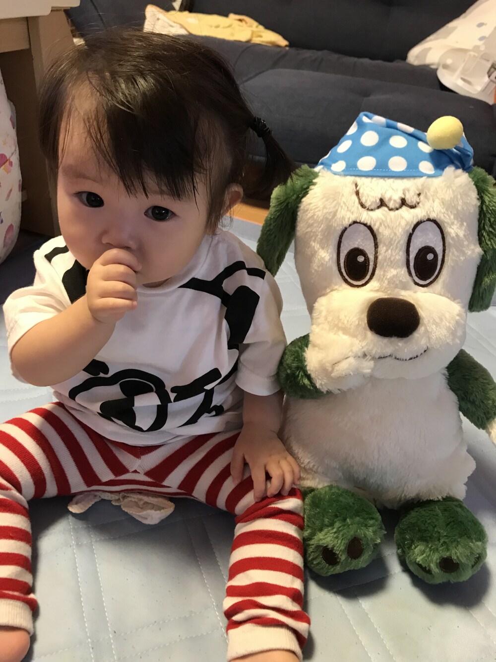 「kids、プリントT、おんなのこ、わんわん」｜「JOEY HYSTERICのHYS BEAR PANEL pt Tシャツ（Tシャツ/カットソー、ホワイト系）」を使った、Ayayanさん（キッズ・70cm）の秋コーディネートの1枚目の写真