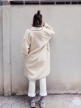 「sneakers」｜「アイテム（ノーカラージャケット）」を使った、W.さん（レディース・164cm）の冬コーディネート