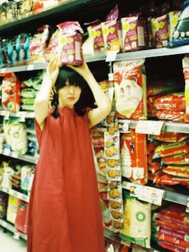 「IamI in fact…」｜「アイテム（ワンピース/ドレス）」を使った、小谷実由さん（レディース・167cm）の冬コーディネート