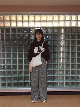 「velvet（ベルベット）のアイテム」を使った、小谷実由さん（レディース・167cm）の秋コーディネート