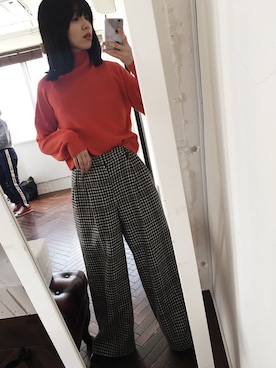 「ADAM ET ROPE'（アダムエロペ）のウールクロップドタートルニットプルオーバー（ニット/セーター）」を使った、小谷実由さん（レディース・167cm）の冬コーディネート