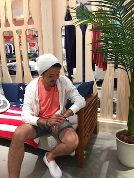 「FRUIT OF THE LOOM（フルーツオブザルーム）のアイテム（パーカー）」を使った、はらちゃんさん（メンズ・168cm）の夏コーディネート