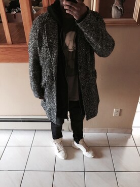 「sweatshirt」｜「アイテム（チェスターコート）」を使った、Eric  Dさん（メンズ・173cm）の春コーディネート